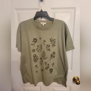 Maurices Olive Green Floral Short Sleeve Tee